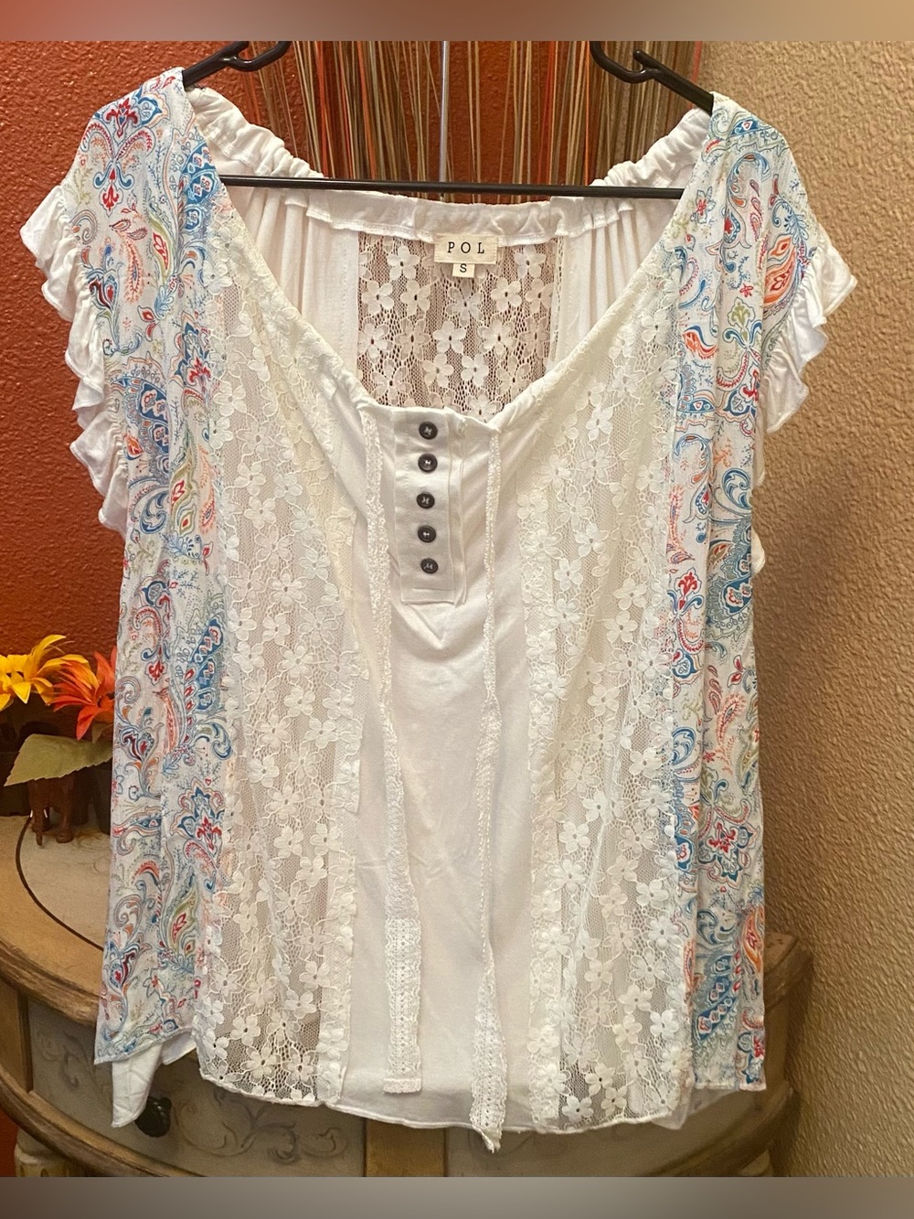 Pol - EUC - Lace and Floral Knit Top - Picture 5 of 9